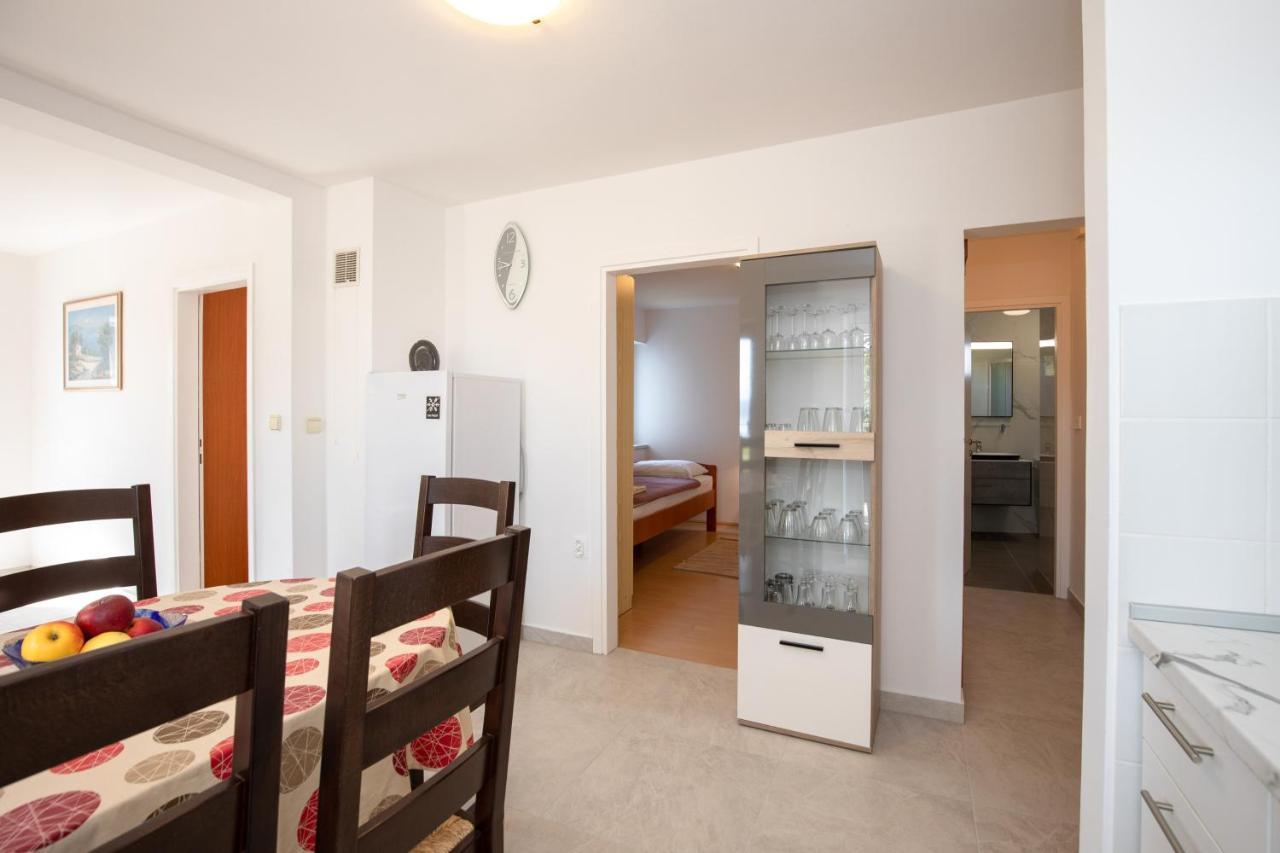 Apartmani RUŽA 波拉特 外观 照片