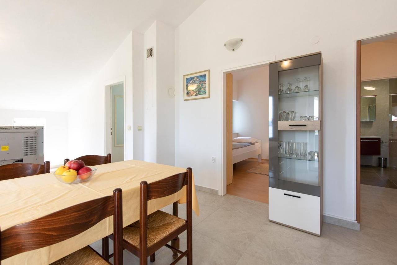 Apartmani RUŽA 波拉特 外观 照片
